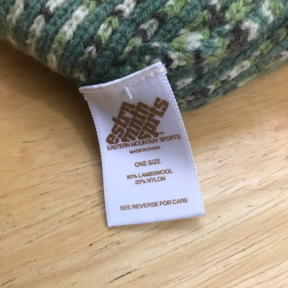 Knitted Hat EASTERN MOUNTAIN SPORTS  NWT - Picture 4 of 5